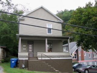 736 Grant Ave., Apt. A 1 Bedroom Apartment within House $565