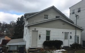 763 Snider St 1 Bedroom Apartment within House $535