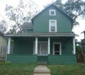 816 1/2 Monongalia Ave