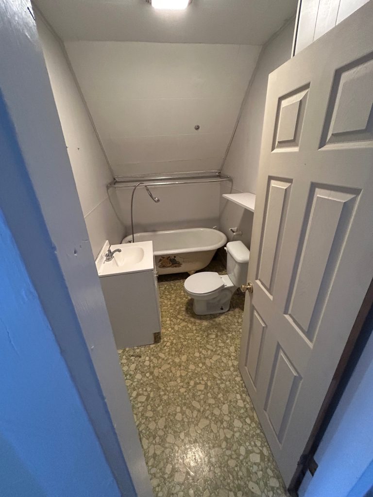 Photo of Blue Gate Properties, 601 Grant Ave (6)
