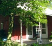 305 Dewey St