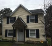 449 1/2 Overhill St