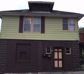 492 Wilson Ave Apt A