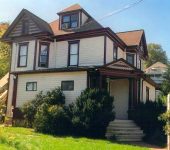 22 W Main St Apt 2