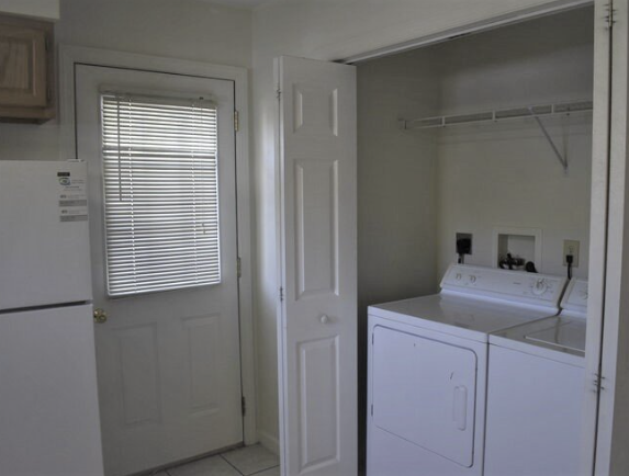 Photo of Rice Rentals, 996 Valley View Ave Apt B (4)