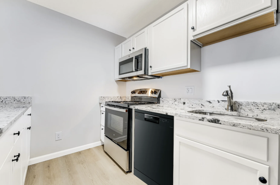 Photo of Avalon Apartments Vulcan Properties (4)