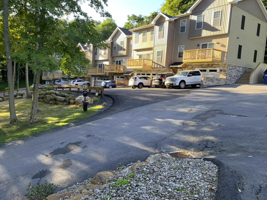 West Canyon Townhomes 2 & 3 Bedroom Townhomes