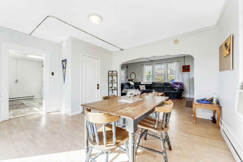 Apartment within Houses in Morgantown WV